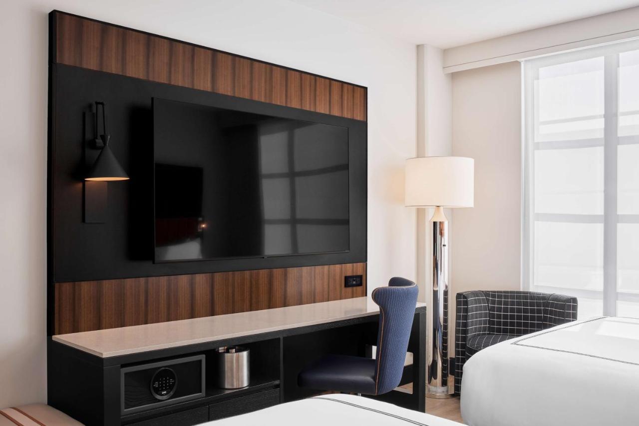 Hotel The Godfrey Detroit, Curio Collection By Hilton Exterior foto
